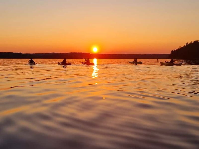Stockholm: Sunset Kayak Tour on Lake Mälaren with Tea & Cake - Key Things I’d Prioritize About This Sunset Kayak