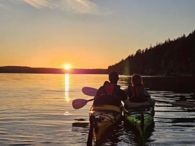 Stockholm: Sunset Kayak Tour on Lake Mälaren with Tea & Cake - Getting There: Pickup Options That Actually Matter