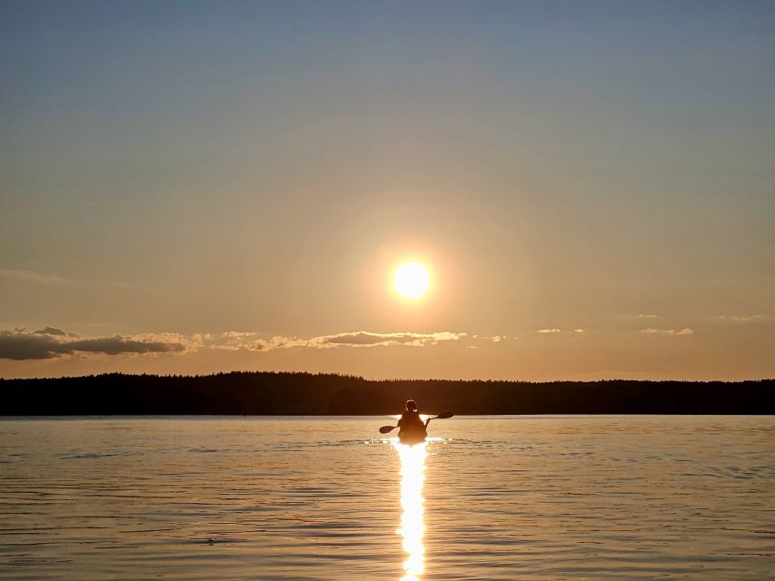 Stockholm: Sunset Kayak Tour on Lake Mälaren with Tea & Cake - Your First Paddle Segment: A 75-Minute Guided Introduction