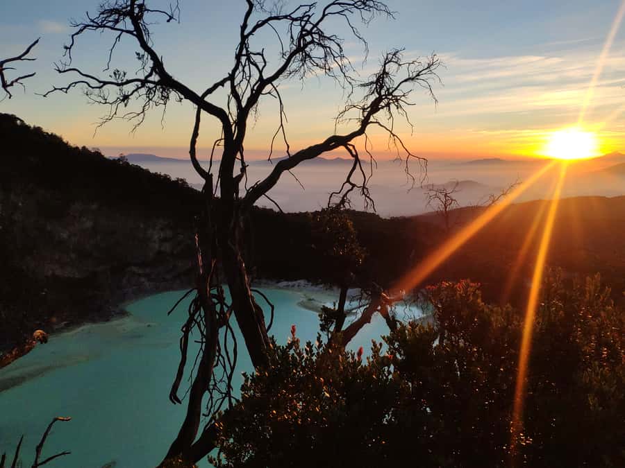 Sunrise Sunan Ibu,Kawah Putih,Volcano,Tea factory,Hot spring - Kawah Putih: The Scenic Centerpiece of the Day