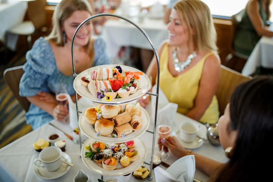 Sydney: Relaxing High Tea Cruise on Sydney Harbour - Drinks: sparkling wine plus a real tea selection