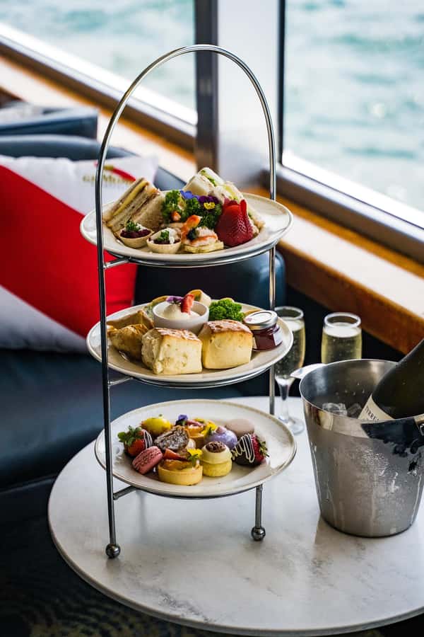 Sydney: Relaxing High Tea Cruise on Sydney Harbour - Seating strategy: window seats, noise, and keeping your views clear