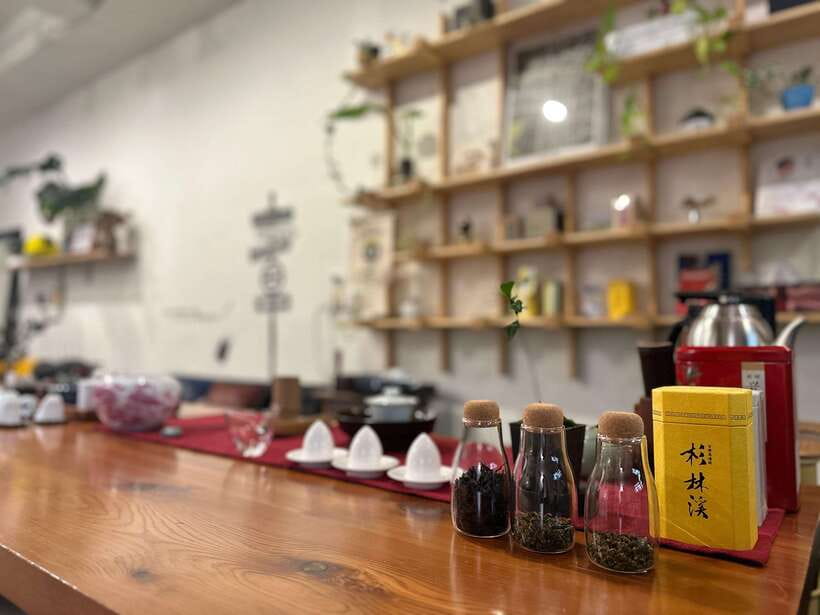 Tainan Culture Trip: Chinese Tea Ceremony_Oolong Tea - Tasting strategy: smell, sip, and watch oolong evolve
