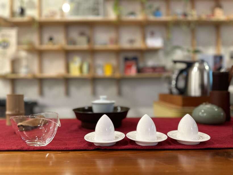 Tainan Culture Trip: Chinese Tea Ceremony_Oolong Tea - Where this fits best in your Tainan day