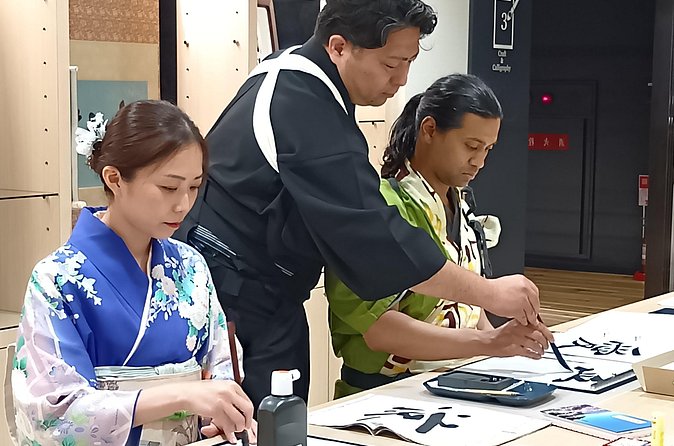 Tea and Calligraphy Session at a Table in Osaka - Before you go: make it easy on yourself
