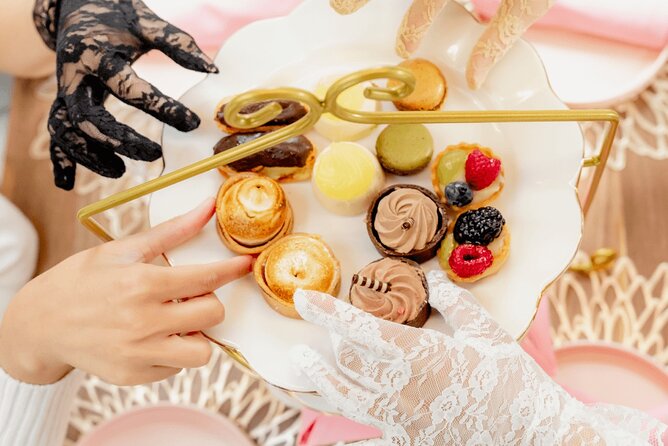 Tea Around Town® NYC: Mobile Tea Room Experience - Should You Book This Tea Bus Tour
