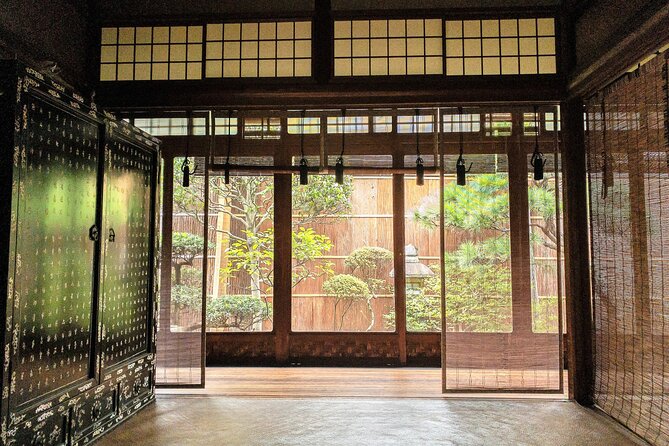 Tea ceremony and kimono experience at Kyoto, Tondaya - Group Size Reality Check: When the Experience Gets Crowded