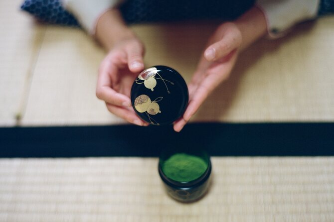 Tea ceremony by the tea master in Kyoto SHIUN AN - Matcha, sweets, and the English context that makes it click