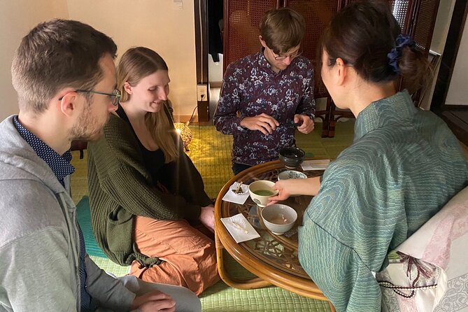 Tea Ceremony in a Century-old Japanese Town House - English Interpreter + Kimono Instructor: How the Lesson Really Feels