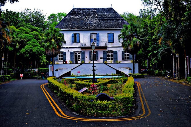 The Gorgeous East: Bois Cheri Tea factory, Rhumerie St-Aubin, Mahebourg & Lunch - Mahebourg Lunch and the National History Museum: Ship-Linked French-Era Context