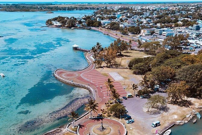 The Gorgeous East: Bois Cheri Tea factory, Rhumerie St-Aubin, Mahebourg & Lunch - Frederick Hendrick Museum and Pointe Canon: Old Ruins Meet Ocean Views