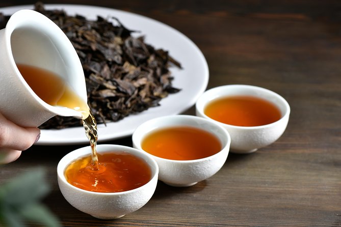 Three-Hour Private Chengdu Tea Wholesale Market Tour - Tea sets and accessories: where you can shop without burning half a day