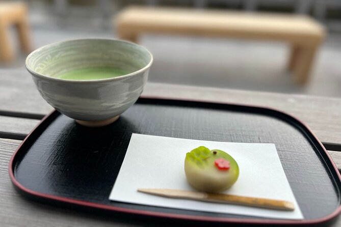 Tokyo: Hama-rikyu Gardens tour with Japanese Tea & Sweets - Your 90 Minutes: Garden Walk First, Tea Ceremony Second
