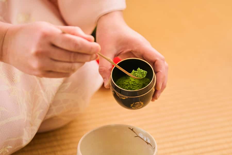 Tokyo: Tea Ceremony & Japanese Traditional Sweets - Tokyo Tea Ceremony Near Hakusan Station: The Setting That Helps You Slow Down