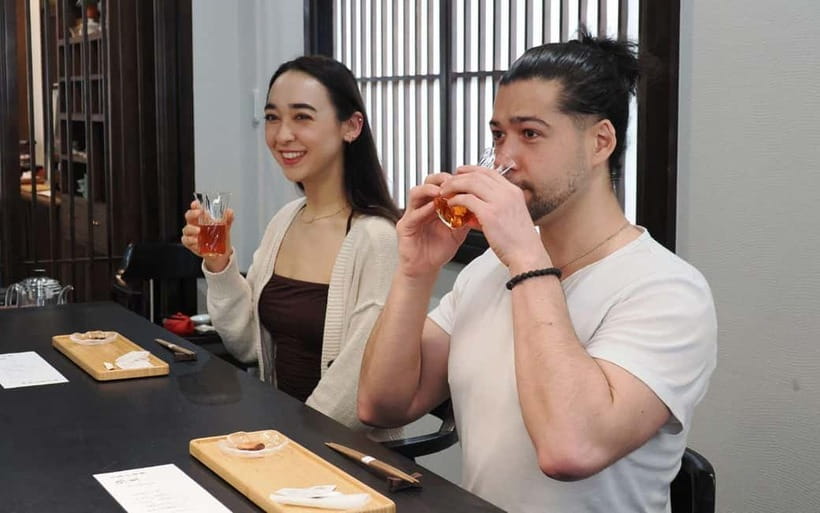 Tokyo: Traditional Tea Ceremony with a Tea Master - Certificate and Group Photo: A Small Souvenir With Actual Meaning
