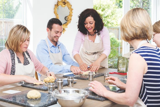 Traditional Afternoon Tea Experience and Baking Class in Stratford-upon-Avon - Key things that make this class worth your time