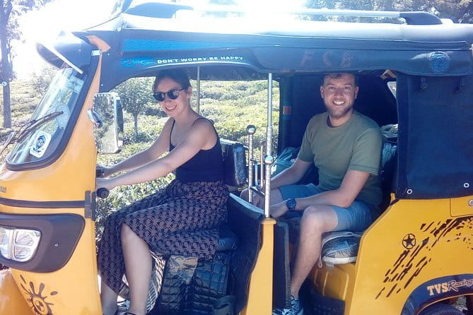Tuk Tuk safari and Picnic in The Tea Plantation from Ella,Haputale & Bandarawela - Tea Leaves in Your Hands: Harvesting With Local Pickers