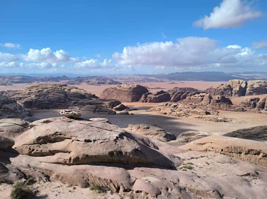 Wadi Rum: 2-Hour Jeep Tour with Bedouin Tea - Little Bridge: Tea Break, Short Shopping, and a Real Pause