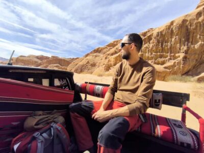 Wadi Rum: Camel Ride with tea and Bedouin Guide - Getting picked up and hopping by jeep to the camel area