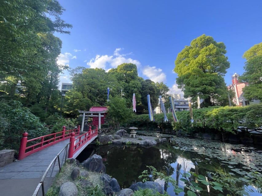 Walking Tour: Yanaka,Nezu& Sendagi: Tea Ceremony & Old Tokyo - Yanaka Cemetery: calm views and a different Tokyo rhythm