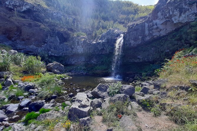Waterfalls Hike, Moinho do Felix with tea plantation - Hiking sticks, medium difficulty, and how to set your pace