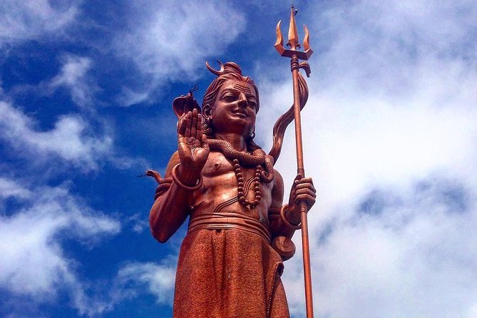 Wild South: Full-Day tour incl Rhumerie St Aubin, Bois cheri Tea factory & Lunch - Grand Bassin (Ganga Talao): Lord Shiva and the spiritual meaning of the place