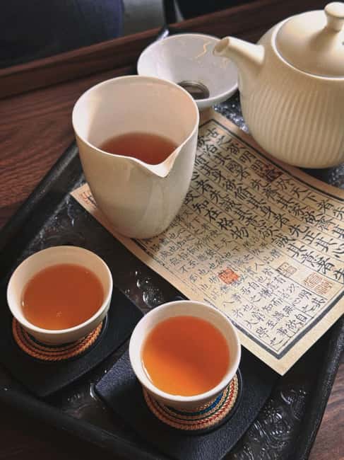 Xi'an Chinese Calligraphy Workshop: Ink Art & Tea Tasting - The Stroke Lesson: From One Simple Line to Real Characters