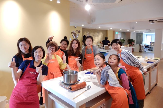 Xiao Long Bao & Boba Tea Cooking Class in Taipei - Small group energy: max 8 travelers, better help
