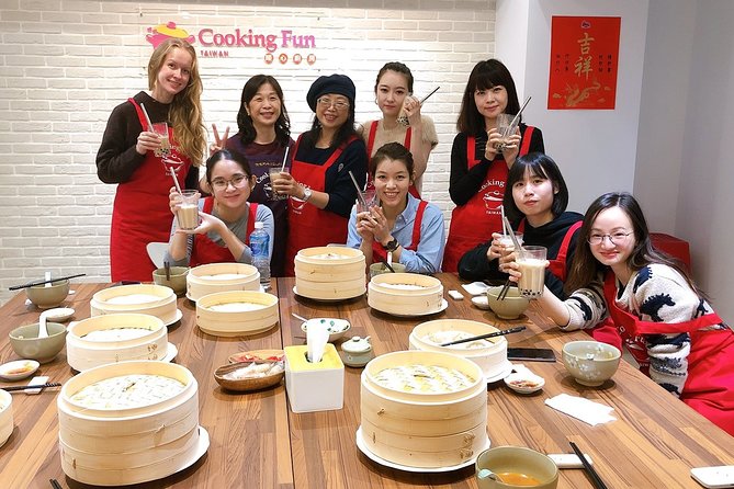 Xiao long bao, Pork thick soup, Bubble milk tea. (Taiwan Cooking Class)-B - Getting oriented at Sun Yat-sen Memorial Hall and the 2:30 pm start